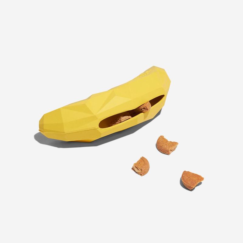 Zee-Dog-Banana-3